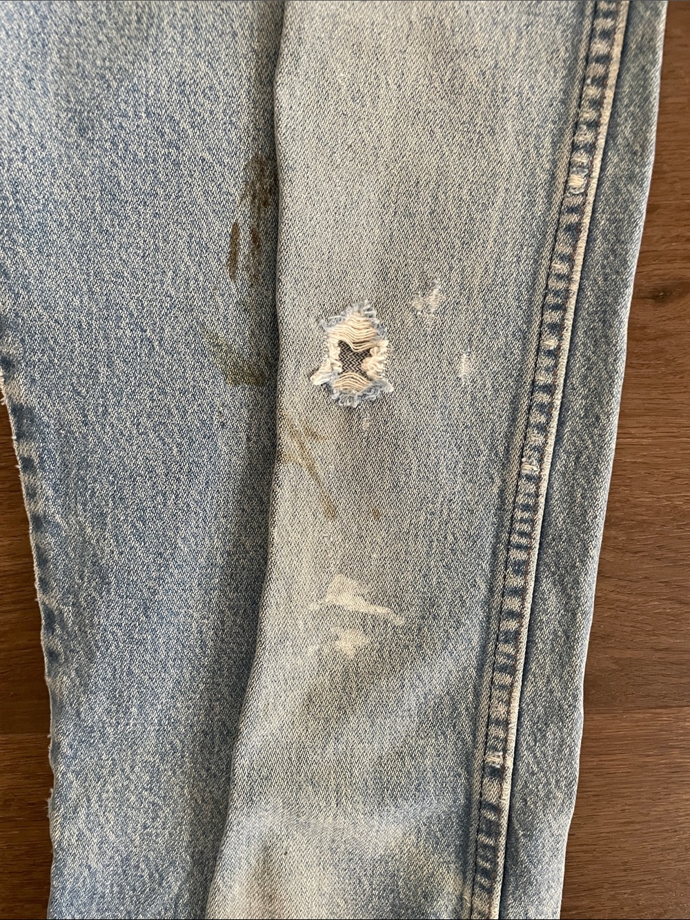 Wrangler Light Blue High-Rise Men’s Jeans with Leather Patch - Picture 3 of 10
